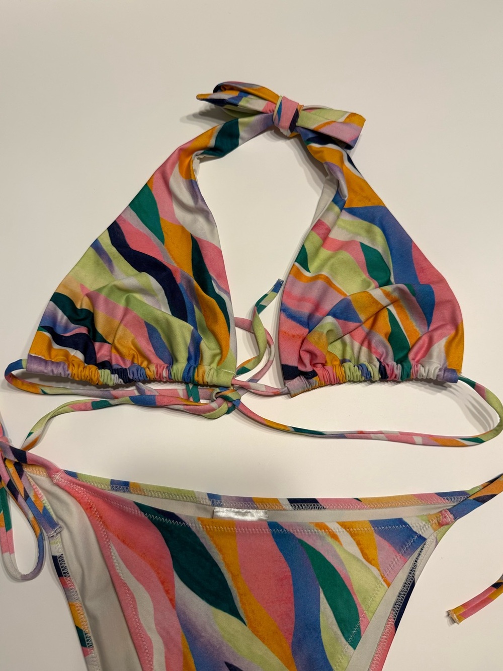 H&M x Kehlani Multicolor Wave Abstract Print String Bikini Set | Size 6 - Picture 4 of 11
